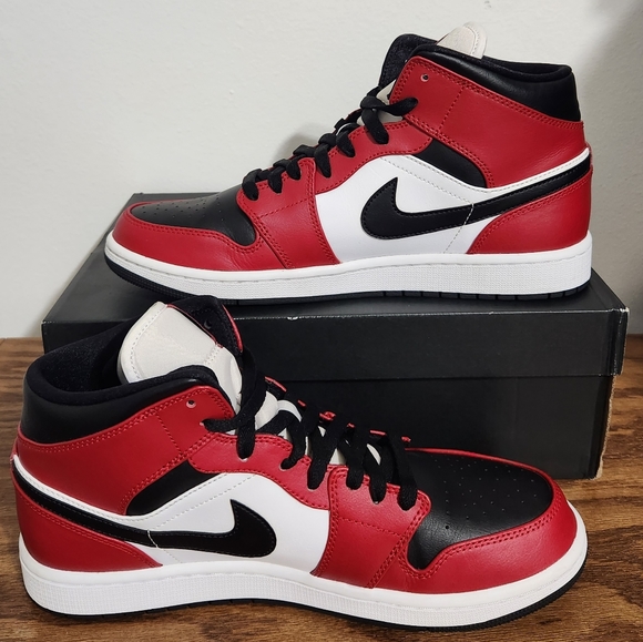 basketball sneakers size 11